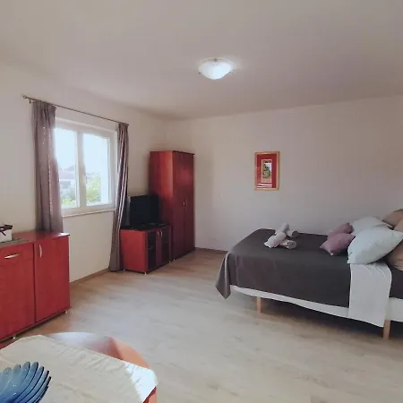 Luka Apartment