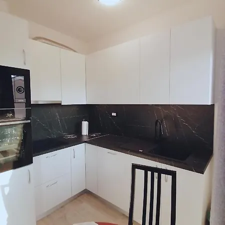 Apartment Luka *